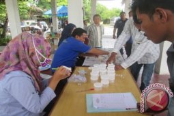 Polda Sumut mengetes urine sopir