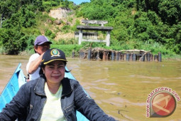 Pembangunan Jembatan Tering Kutai Barat Mangkrak