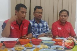 Telkomsel  "Melayani dan Berbagi"