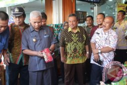 Wakil Bupati Asahan Pantau Barang Kadarluarsa