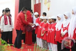 Telkomsel Berbagi Dengan 9000 Anak Yatim