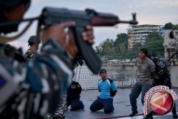 Opsi militer untuk bebaskan sandera dikesampingkan