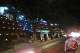 Muslim Manado Etnis Gorontalo Gelar Tradisi "tumbilotohe" 