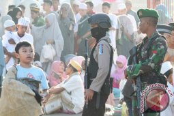 SHALAT IED DIJAGA KETAT APARAT