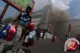 Karyawan Pasar Aksara Medan Pingsan Lihat Kebakaran