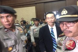Ayah dan Kembaran Mirna Jadi Saksi Sidang Keempat Jessica