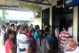 Penumpang Bandara Pinangsori Hari Ini 705 Orang
