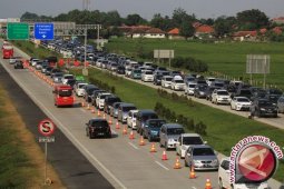 Pemudik Arus Balik masih Padati Gerbang Tol Palimanan