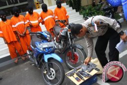 Polisi Tembak Kaki Pencuri Sepeda Motor