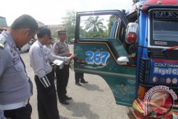 Satlantas Polres Asahan dan Dishub Cek Kelayakan Bus
