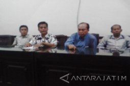 Tiga Komisioner Bawaslu Jatim Ditahan