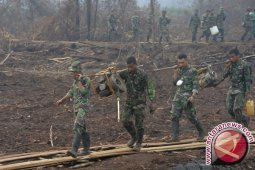 Korem 044/Garuda Dempo Temukan Cairan Pemadat Lahan Gambut