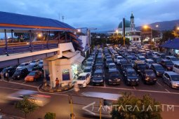 Kepadatan Kendaraan Pelabuhan Ketapang