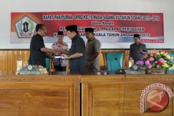PEMKAB BATOLA AJUKAN APBD-P 2016