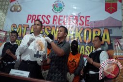 Polisi Bekuk Dua Pengedar Sabu-Sabu