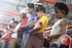 Myanmar Ancam Lembaga Biksu Radikal