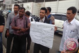 Ketua APDESI demo KIP Aceh