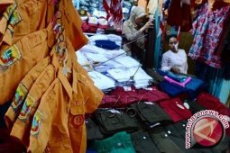 Bangka Belitung kemarin, ciptakan pelembab bibir hingga aduan tingginya harga seragam sekolah