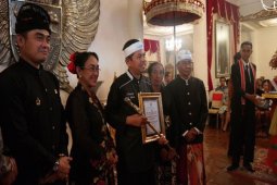 Bupati Purwakarta Dapat Anugerah Pemimpin Teladan Demokrasi
