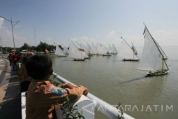 Lomba Perahu Layar