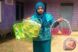 PKK Suatang Ubah Sampah Jadi Barang Berharga