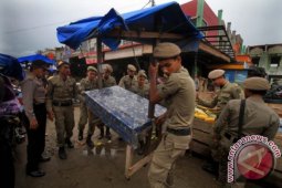 Satpol PP tertipkan pedagang sayur pasar Lhokseumawe