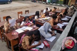 DPRD Minta Disdik Selesaikan Masalah Ruang Sekolah