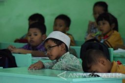 Buku Pegangan Siswa Terlambat Datang