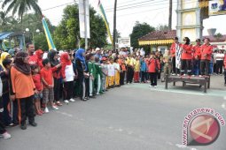 Ribuan Warga Ikuti Gerak Jalan Santai