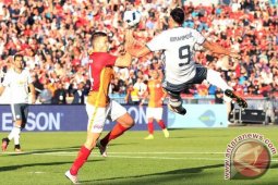 Ibrahimovic Cetak Gol Spektakuler Saat Debut Untuk MU