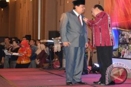 Labura Terima Penghargaan Dari BKKBN