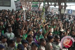 Bonek akan jalan kaki massal ke lokasi KLB PSSI
