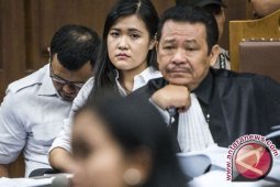 Otto: Sianida di Tubuh Mirna Dari Apel