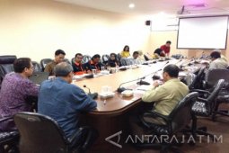 Aksi Bersih Sungai Kemenpora Sasar DAS