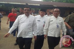 Djarot Kembali Dihadang Warga Saat Blusukan