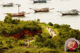 Menpar: Mandeh Raja Ampatnya Sumatera
