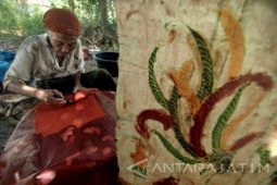 Bahan Baku Batik Naik