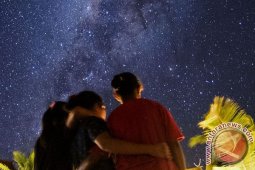 Aher  Hadiri Kampanye Malam Langit Gelap