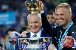 Schmeichel sepakati kontrak lima tahun di Leicester