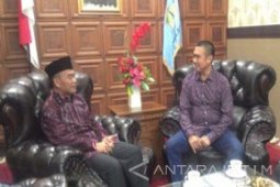 Mendikbud Nyanyikan Lagu Indonesia Pusaka