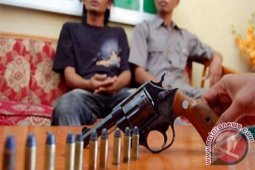 Polisi Tangkap Perakit Senjata Api di Jombang