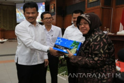 Batam Belajar Aplikasi "Smart City" di Surabaya