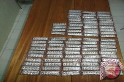 Polisi Ringkus Pengedar Ratusan Butir Carnophen