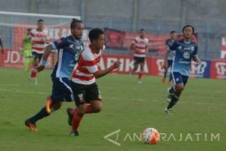 MUFC Kalahkan Persela