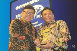 Bupati Sambari Raih Penghargaan Kepala Daerah Paling Inovatif  &nbsp;