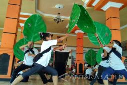 Tari "Rondho Songo"