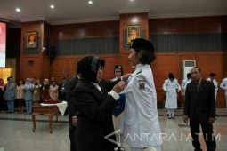 Wali Kota Surabaya Kukuhkan 100 Paskibraka