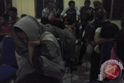 Belasan perempuan di Jambi terjaring razia pekat