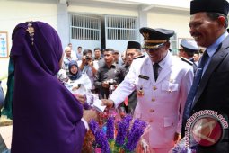 Suaidi Yahya borong hasil kerajinan Napi wanita