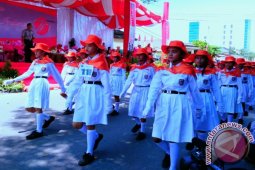 400 Regu Meriahkan Pawai Pembangunan Bangka Tengah